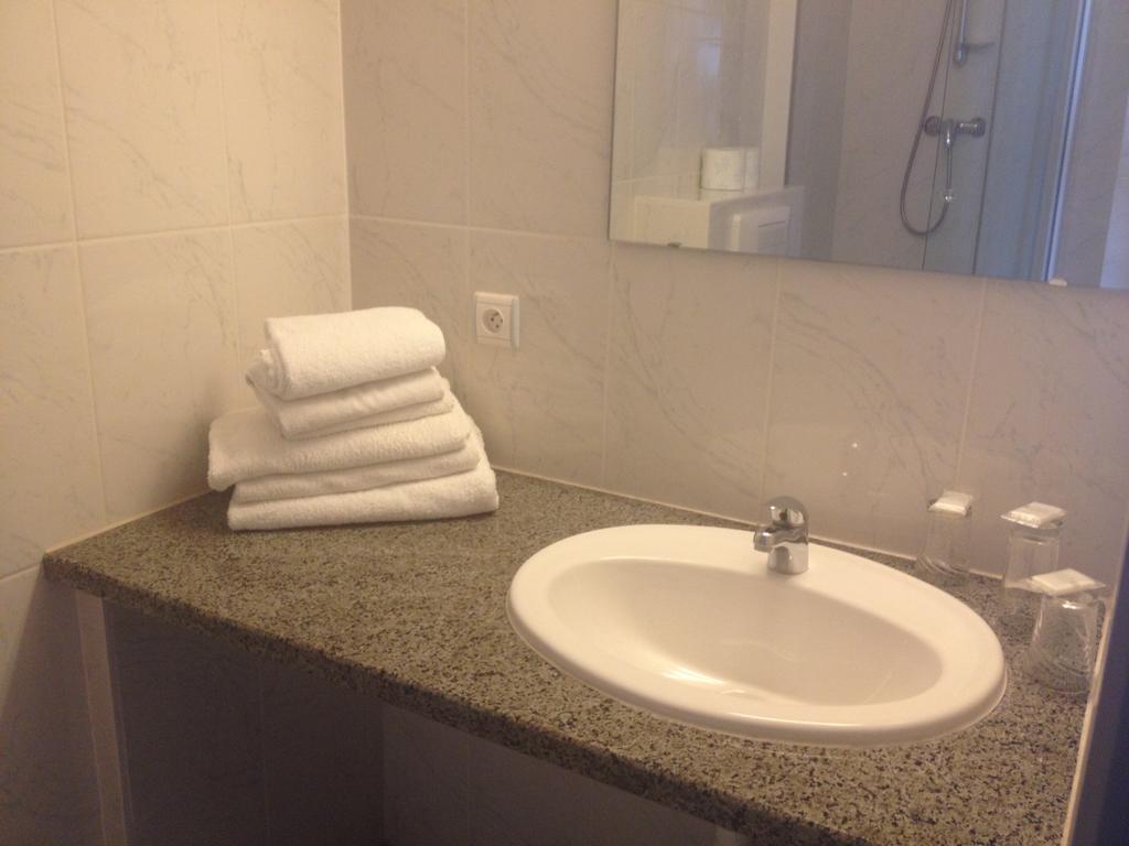 Hotel Le Strasbourg Mulhouse Habitación foto